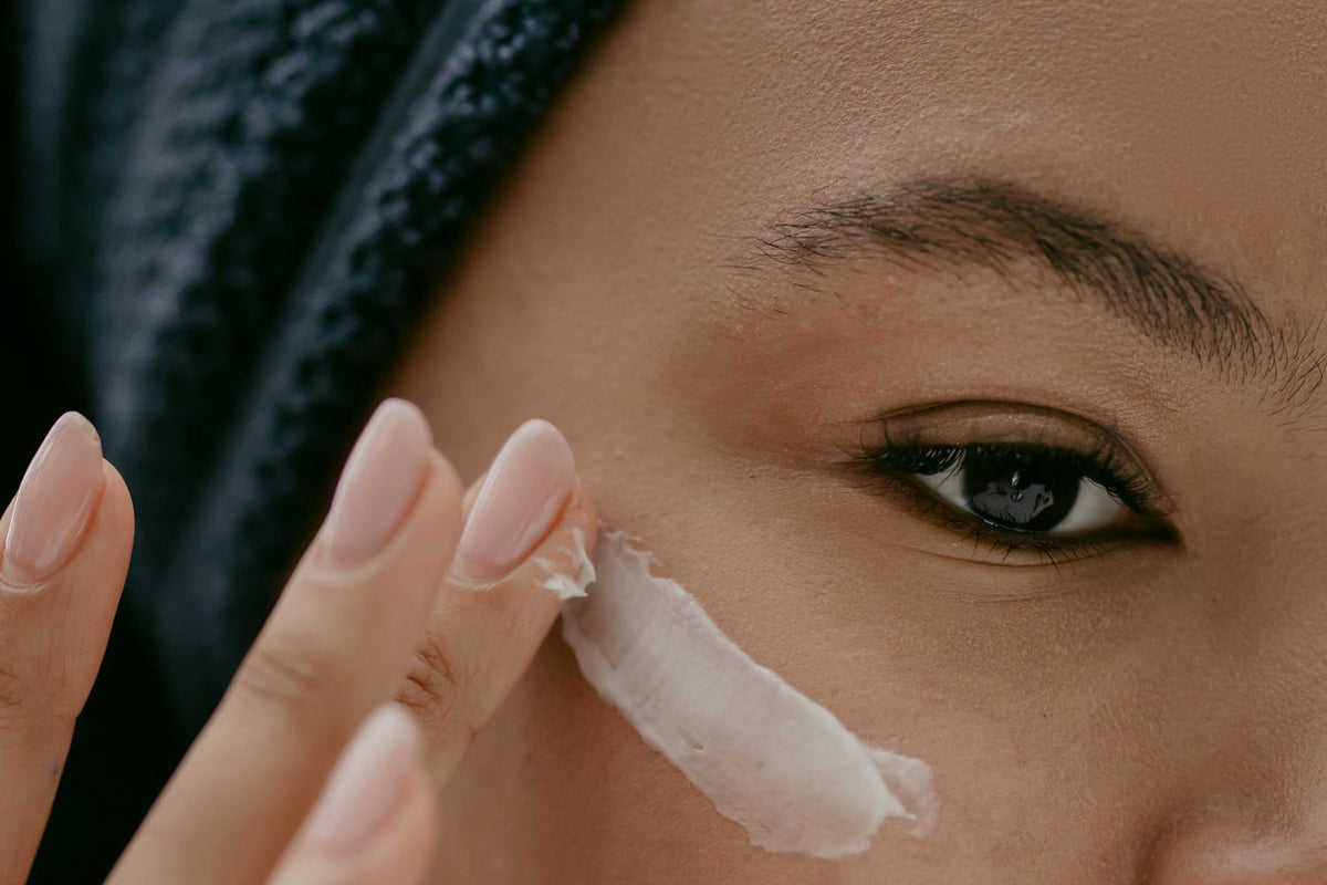 Why Does Your Moisturizer Sting? Irritation vs Sensitivity Explained